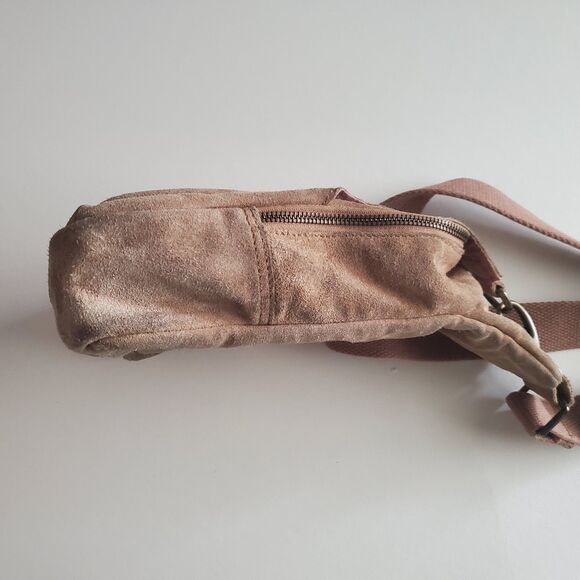 Free People Women’s Hudson Sling Bag Tan Suede Adjustable Strap Crossbody Brass - Picture 4 of 11